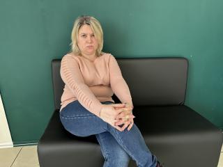 Yksityiskohtaiset tiedot mallista VickyRobins