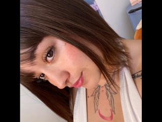 Yksityiskohtaiset tiedot mallista AnikaFleur