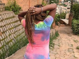 Yksityiskohtaiset tiedot mallista AngeBelle