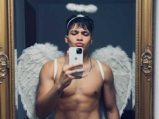 Yksityiskohtaiset tiedot mallista BoyKevin