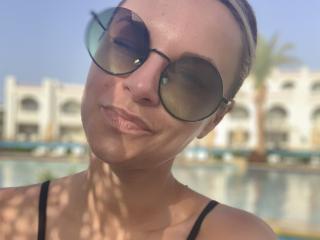 См. подробные сведения о модели BelleLisaG