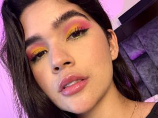 См. подробные сведения о модели ScarlletZhen