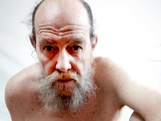 Volledig profiel bekijken van UmbertoHottie