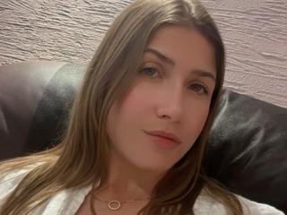 Ver a ficha detalhada de LoriEla