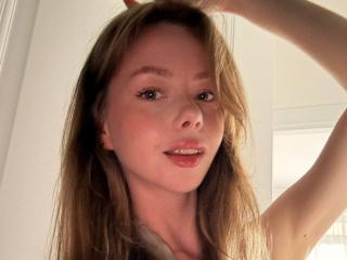 Ver a ficha detalhada de ElliyWilson