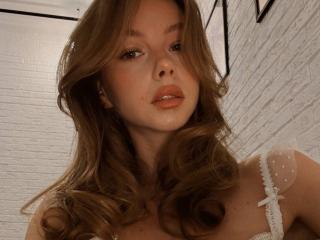 Ver a ficha detalhada de ElliyWilson