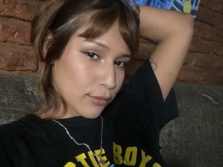 Ver a ficha detalhada de KiaraHernandezX