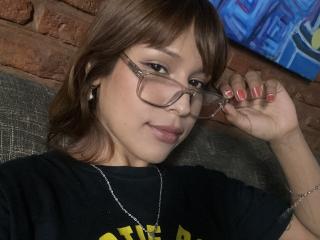 Ver a ficha detalhada de KiaraHernandezX