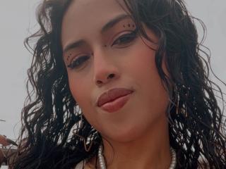 Ver la ficha detallada de MyaaTyler