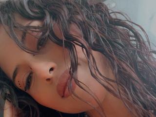 Se komplett profil för MyaaTyler