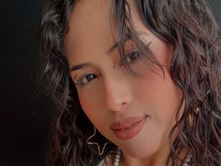 Ver a ficha detalhada de MyaaTyler