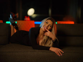 Ver la ficha detallada de MoniqueCelestee