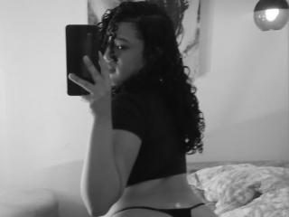 Se komplett profil för VelaskaJones