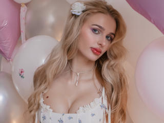 Se komplett profil för FloraDavis