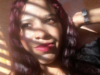 Se komplett profil för ValerieWoods