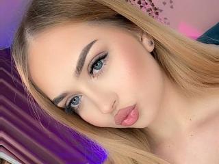 Se komplett profil för ElyssaWetX