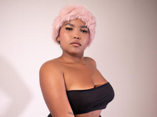 Se komplett profil för ChrystalFiore