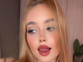 Se komplett profil för ElyssaWetX