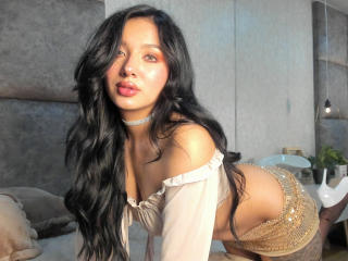 LillyTaylor에 대한 상세사항 보기