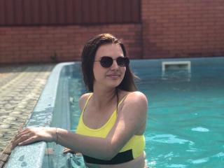 Ver la ficha detallada de AdeleLily