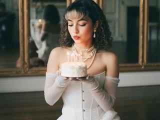 Ver la ficha detallada de MiaWhalker