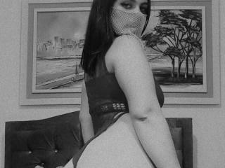 AniisaAli에 대한 상세사항 보기