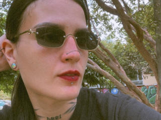 EmmaHerby에 대한 상세사항 보기