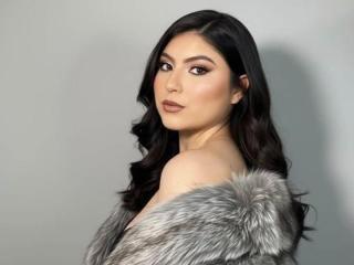 Se komplett profil för AuroraJ