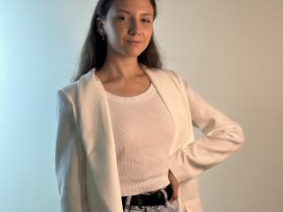 Se komplett profil för DainaFeldner