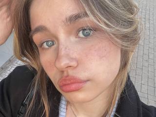 Ver a ficha detalhada de JennyOsmun