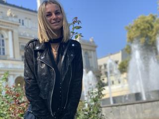 Ver a ficha detalhada de BelleLisaG