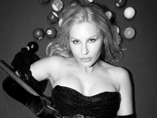 Ver a ficha detalhada de AvaQueen