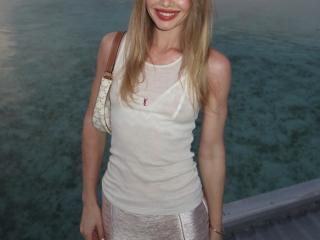 Ver a ficha detalhada de TheHottestBlonde