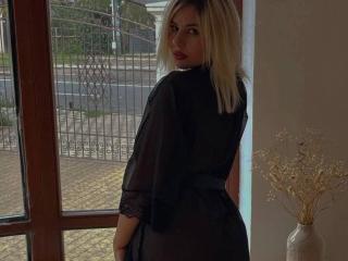 Ver a ficha detalhada de AvaQueen