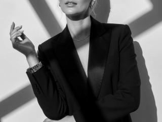 Ver la ficha detallada de GladisBelle