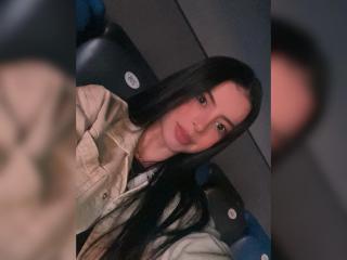 Ver la ficha detallada de IsabellaJames