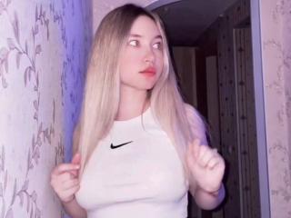 Podívejte se na podrobnou kartu EssieVawter