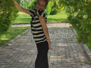 Podívejte se na podrobnou kartu NikaMayu