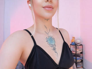 Ver la ficha detallada de KayleeM