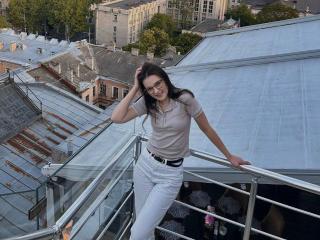 Ver la ficha detallada de Yasinia