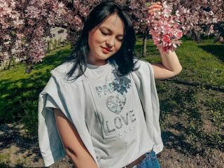 Ver la ficha detallada de Yasinia