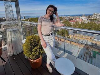 Detaillierten Steckbrief von Yasinia ansehen