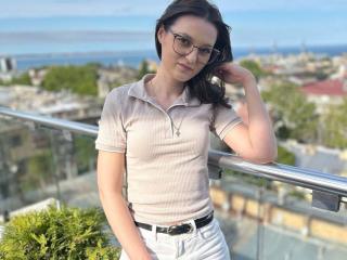 Detaillierten Steckbrief von Yasinia ansehen