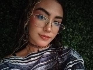 Ver la ficha detallada de AdaraAngel