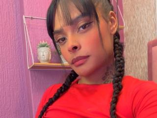 Ver la ficha detallada de EmmaEbony