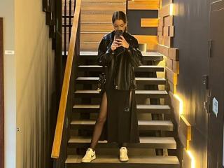 KeraPopham'in detaylı sayfasını gör