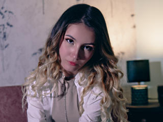 Yksityiskohtaiset tiedot mallista LilaLaurent