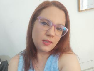 Yksityiskohtaiset tiedot mallista AmeliaWilson