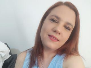 Yksityiskohtaiset tiedot mallista AmeliaWilson