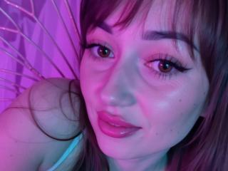 Yksityiskohtaiset tiedot mallista Rouzi